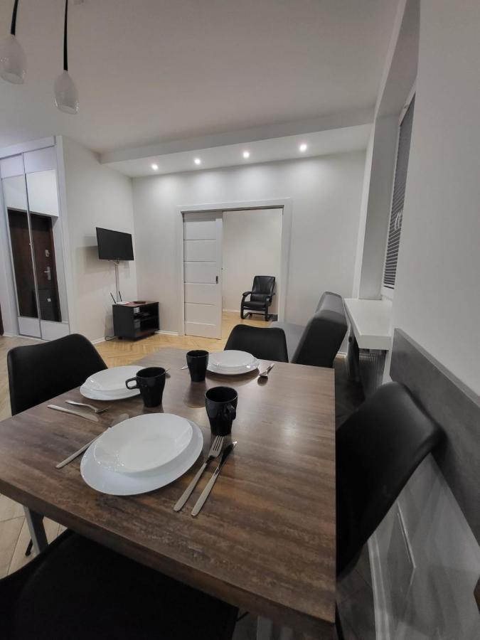 Apartament Przy Lipowej Μπιάλιστοκ Εξωτερικό φωτογραφία